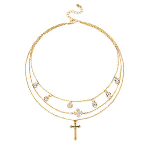 Colar feminino com crucifixo e pingentes de strass