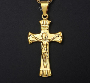 Colar masculino com crucifixo cor dourado